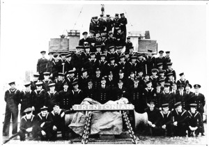 Crew Photo HMCS TRENTONIAN