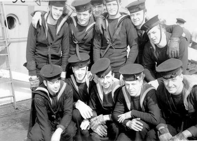 HMCS TRENTONIAN Crew