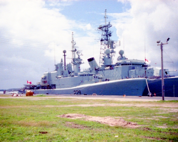 HMCS OTTAWA (III) with HMCS ATHABASKAN (III)