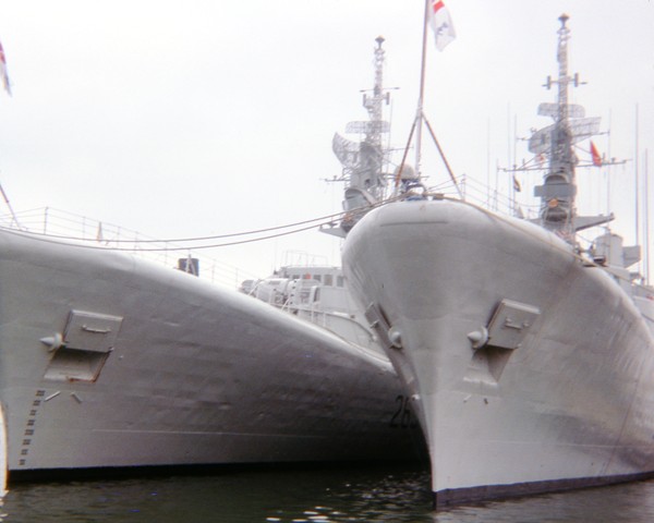 HMCShips NIPIGON and ANNAPOLIS