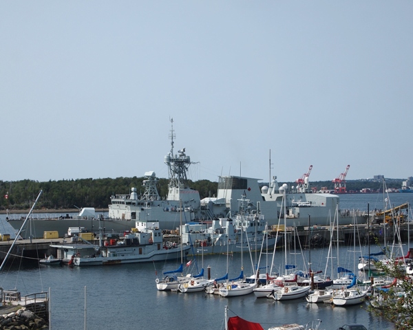 HMCS CHARLOTTETOWN