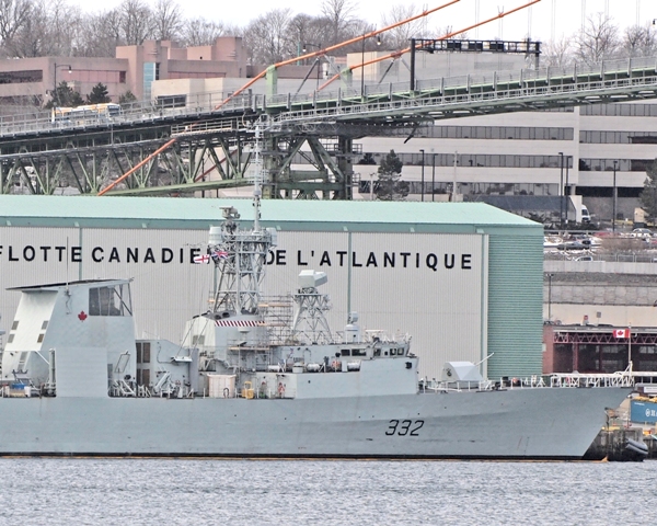 HMCS VILLE DE QUEBEC