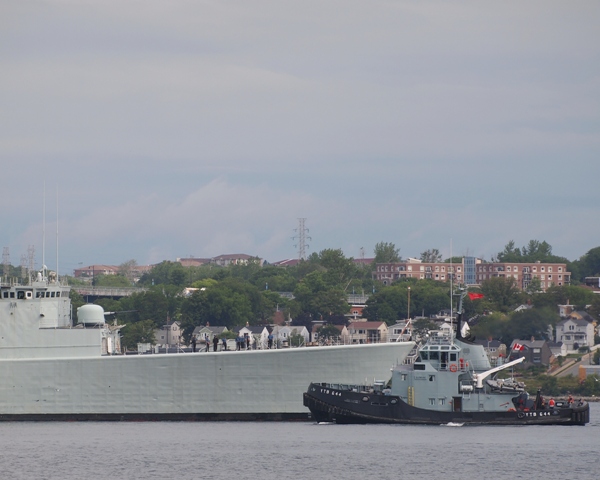 RCN Tug GLENSIDE with ex-ATHABASKAN