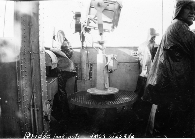 HMCS WASAGA Lookouts