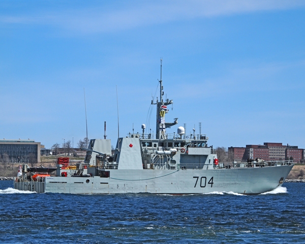 HMCS SHAWINIGAN (2nd)