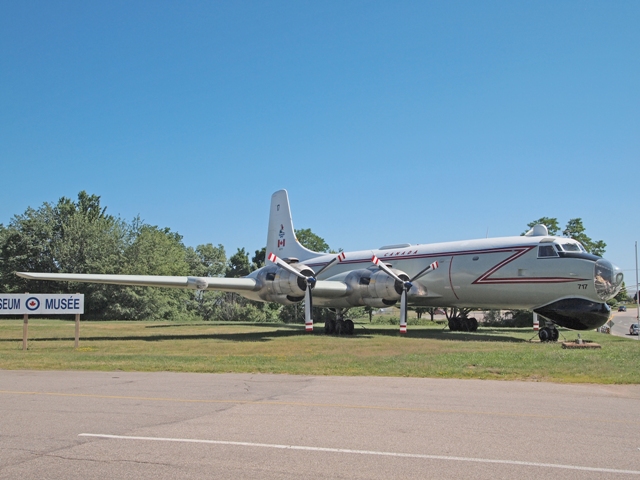Canadair CP-107 Argus