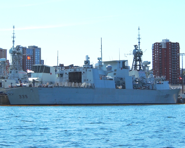 HMCS CHARLOTTETOWN