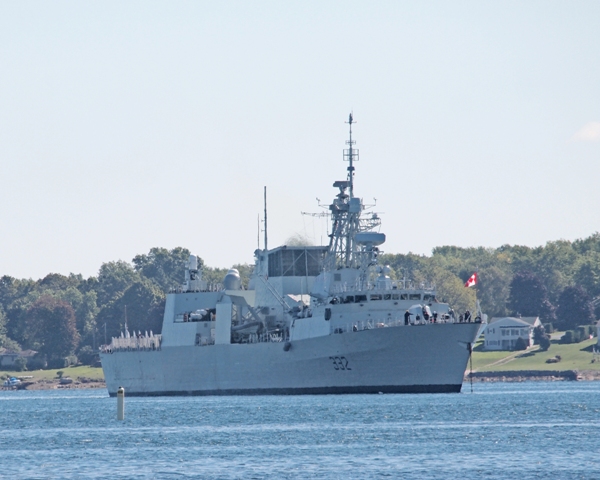 HMCS VILLE DE QUEBEC