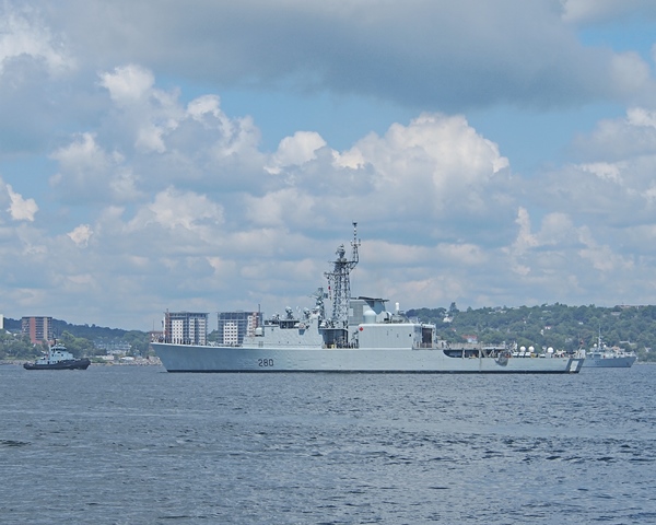 HMCShips IROQUOIS and GOOSE BAY