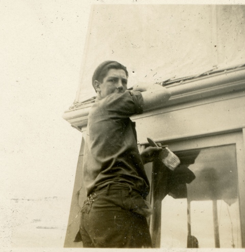 HMCS ELK -Paint Ship