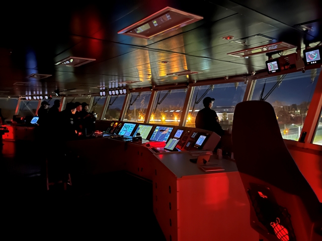 HMCS HARRY DEWOLF Welland Canal
