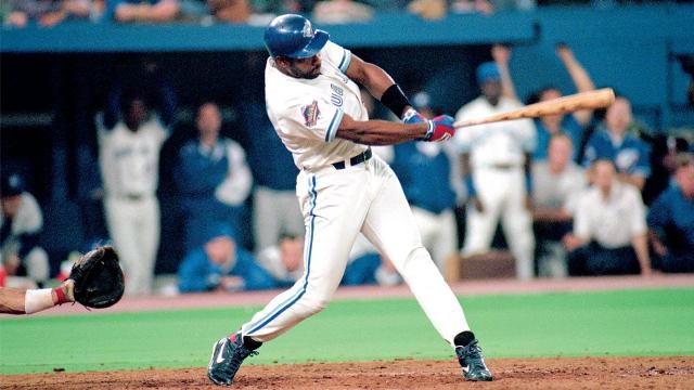 Big-Reads-Jays-93-Carter-home-run-swing resize